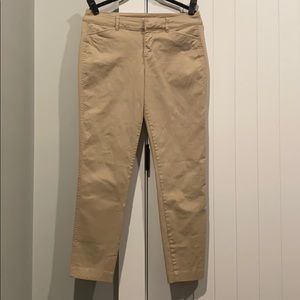 Old Navy Khaki Pixie chino pants. Size 8.